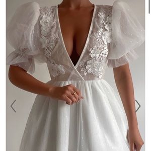Showpo akshia mini dress - white bridal NWT